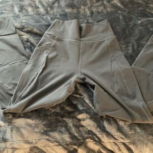 Alphalete pocket leggings